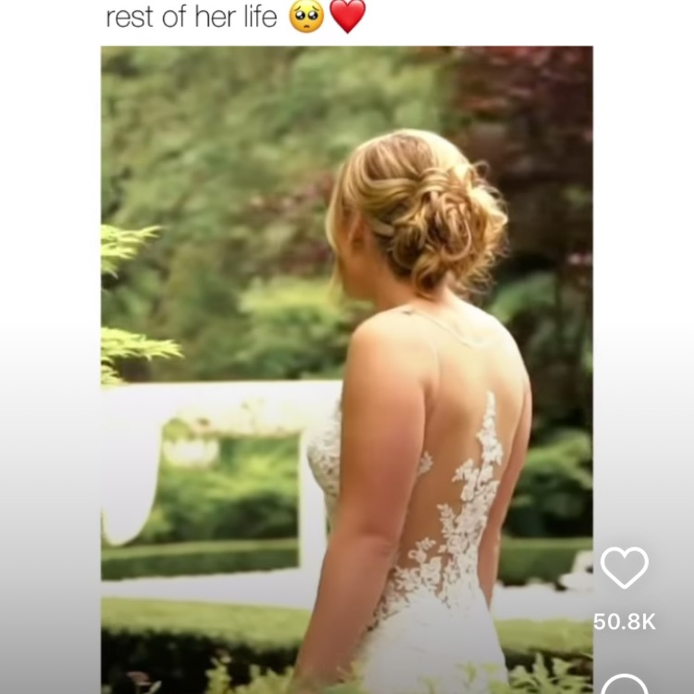 Stunning wedding/prom dress